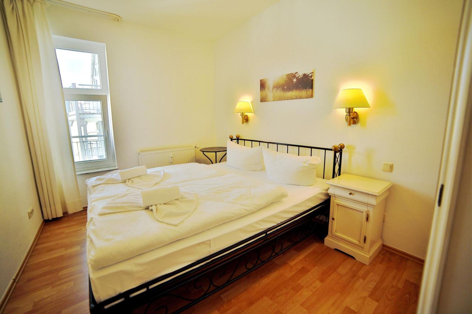 Ferienwohnung Binzer Strandgut Im Haus Jahreszeiten ビンツ エクステリア 写真