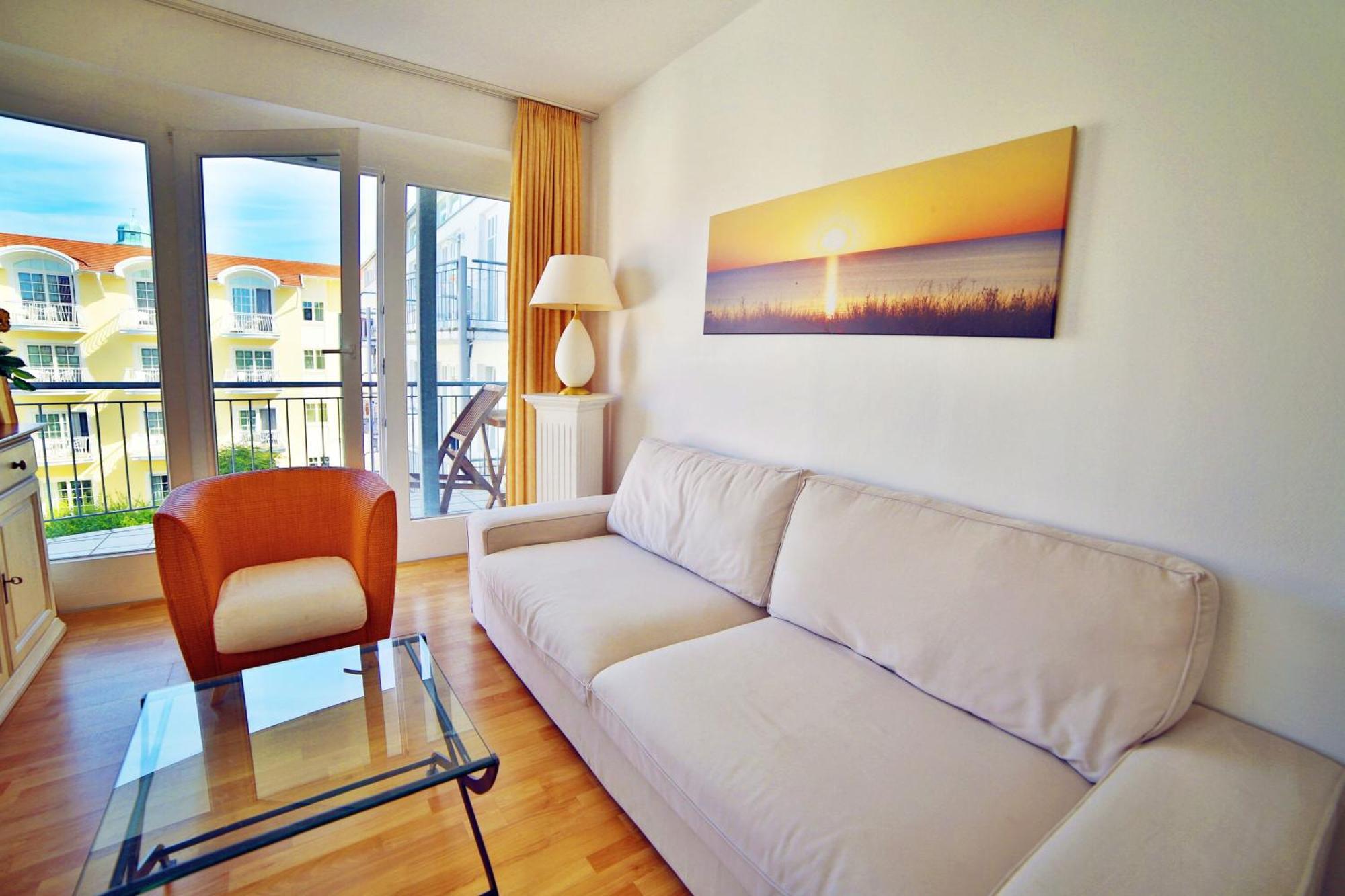 Ferienwohnung Binzer Strandgut Im Haus Jahreszeiten ビンツ エクステリア 写真
